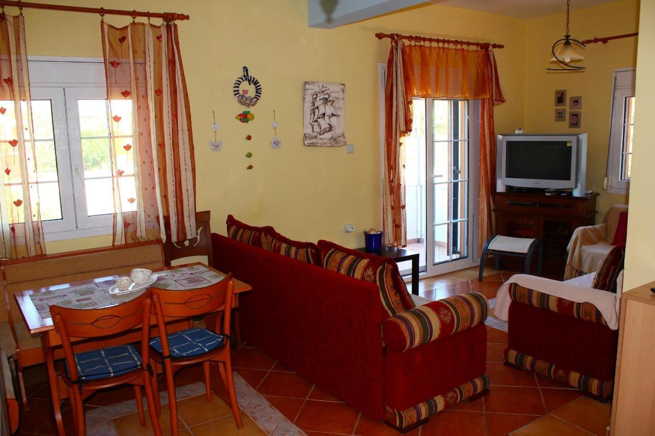 Vanna'S Holiday House Иериссос Экстерьер фото