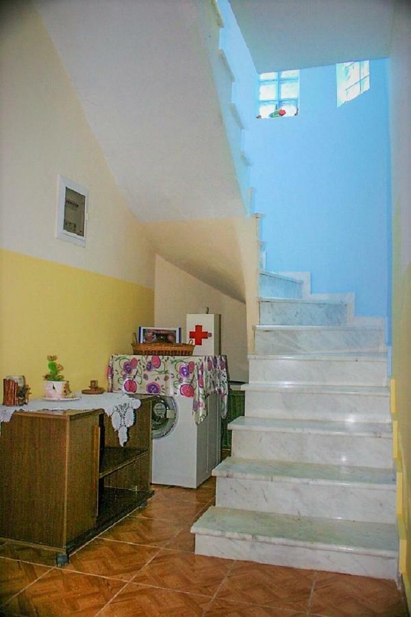 Vanna'S Holiday House Иериссос Экстерьер фото